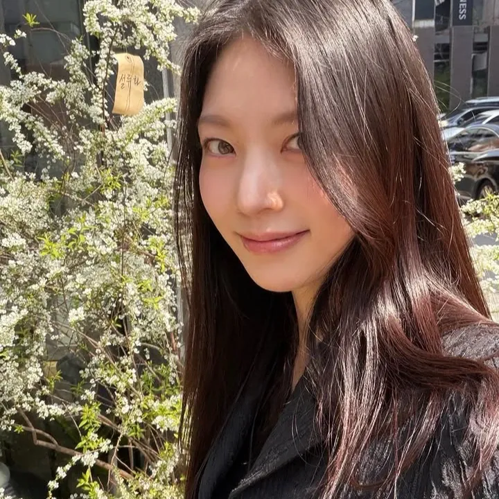 Latest photo of Gong Seungyeon