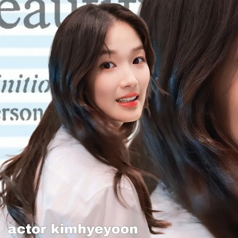 Recent activity shot of Kim Hyeyoon