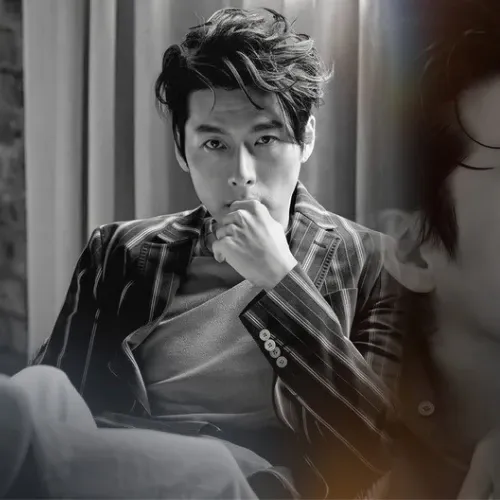 Cuplikan di balik layar dari Hyun Bin