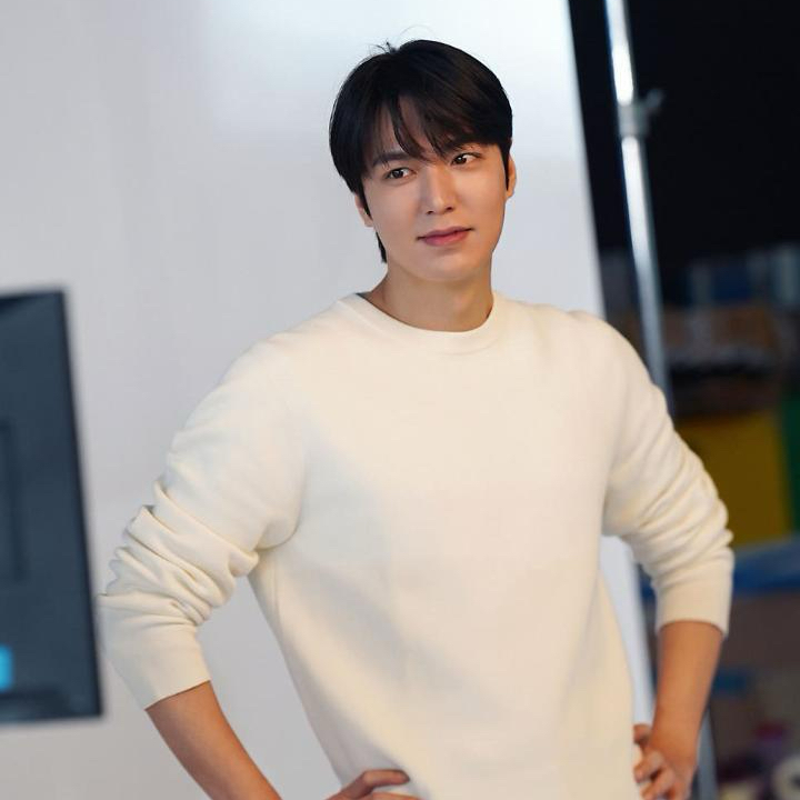 イ・ミンホの最近の活動ショット