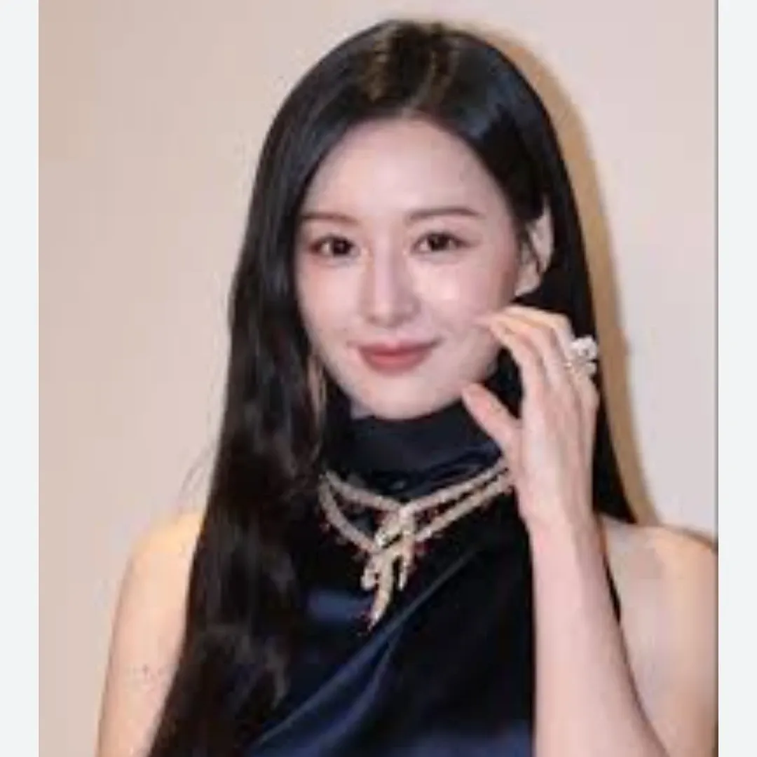 Recent activity shot of Kim Jiwon