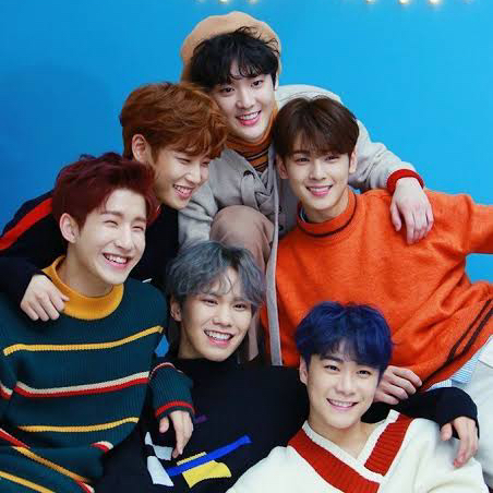 A moment captured by a fan of Cha Eunwoo