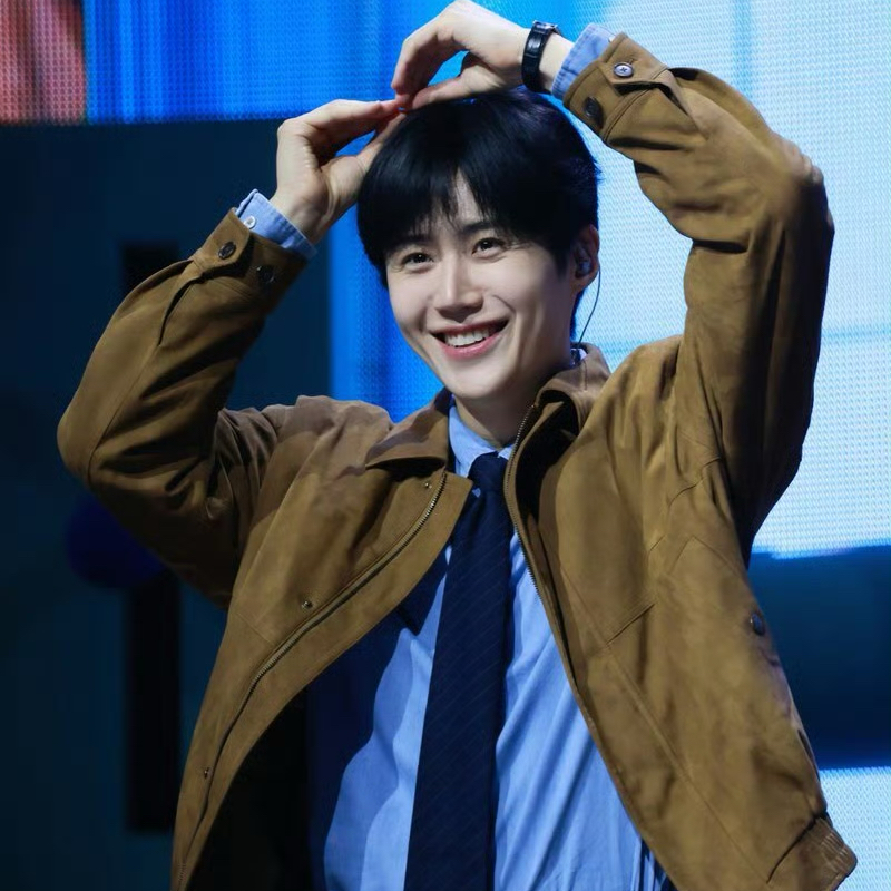 Recent activity shot of Kim Seonho