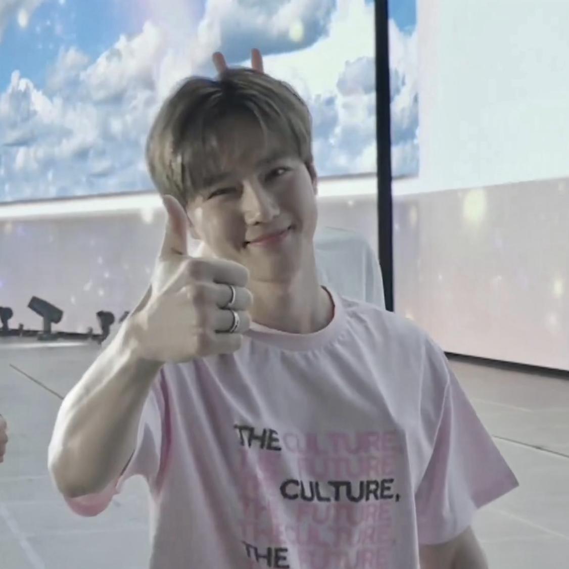 Recent activity shot of Suho