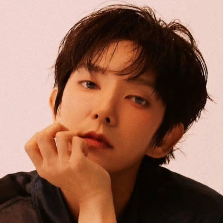 Latest photo of Lee Joongi