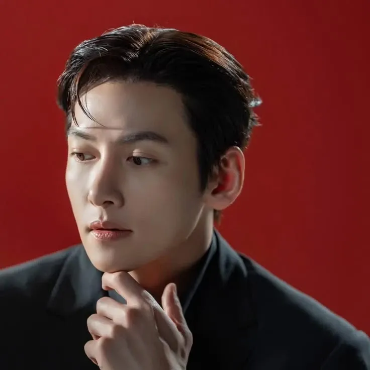 Recent activity shot of Ji Changwook