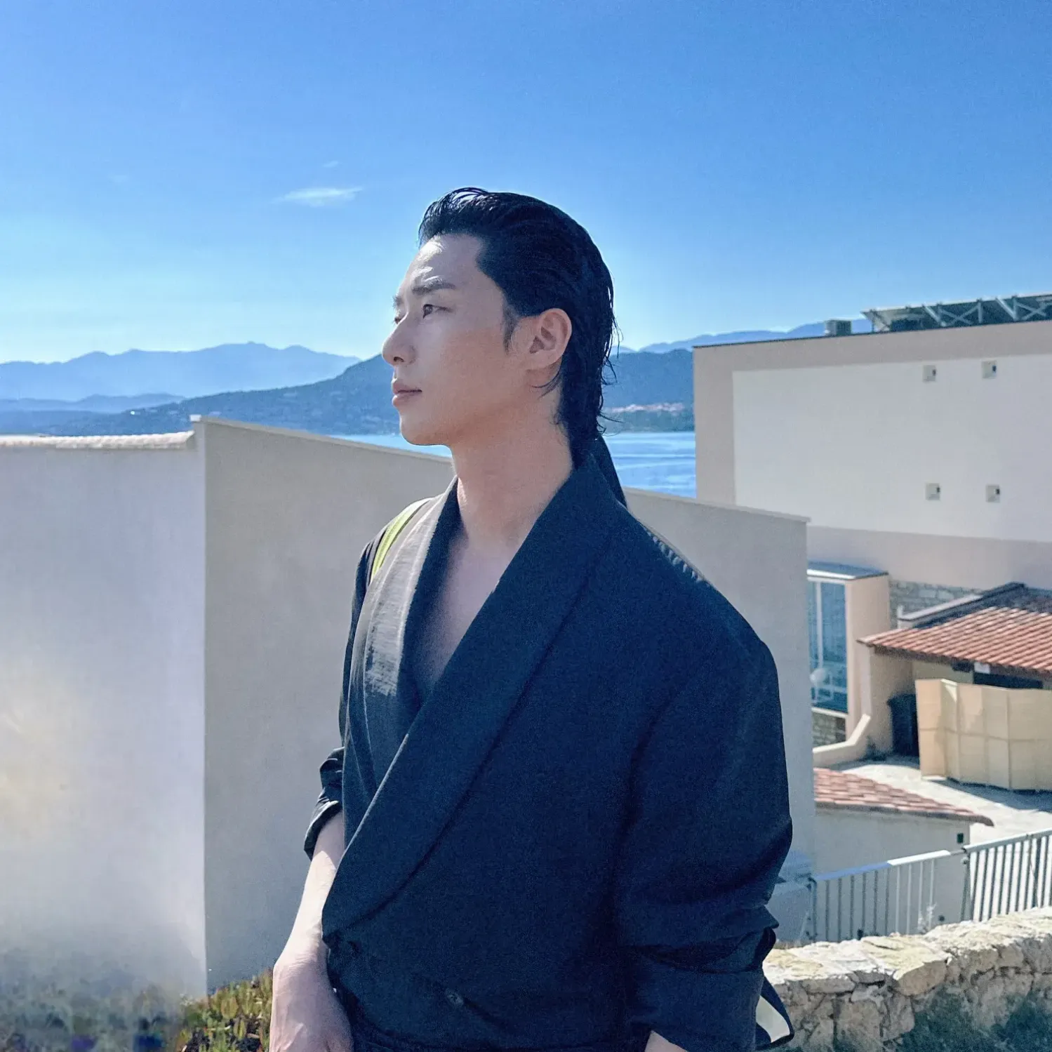Recent activity shot of Park Seojoon