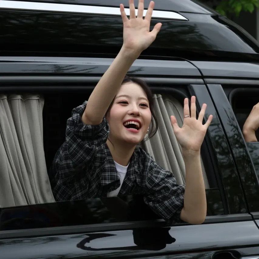 Latest photo of Oh Yujin