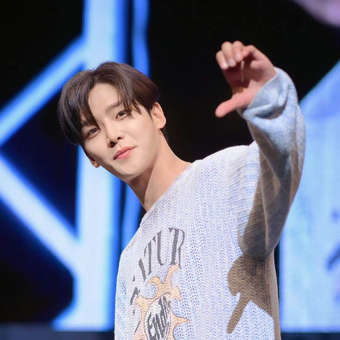 Momen yang diabadikan oleh penggemar Rowoon