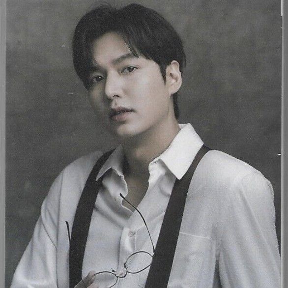 粉絲拍下的李敏鎬瞬間