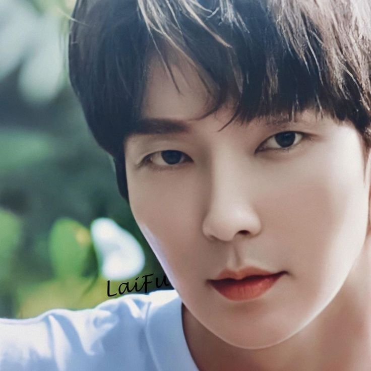 Recent activity shot of Lee Joongi