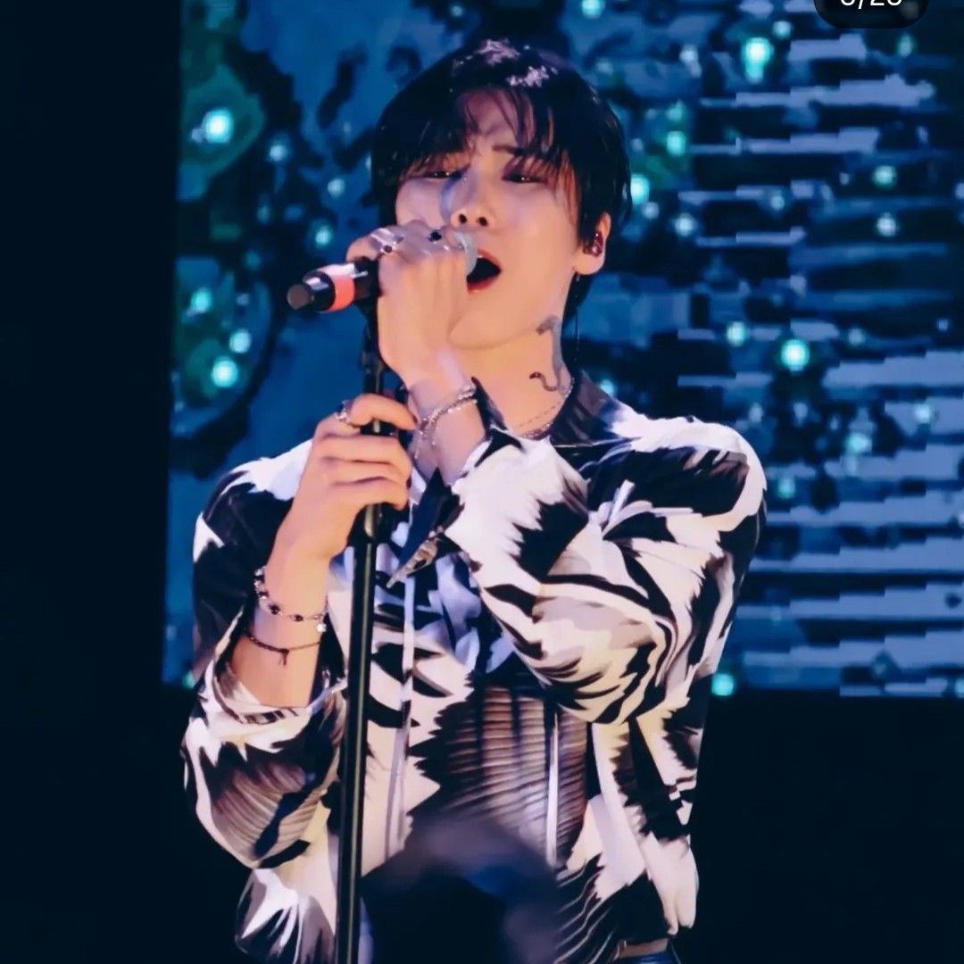 Latest photo of Cha Eunwoo