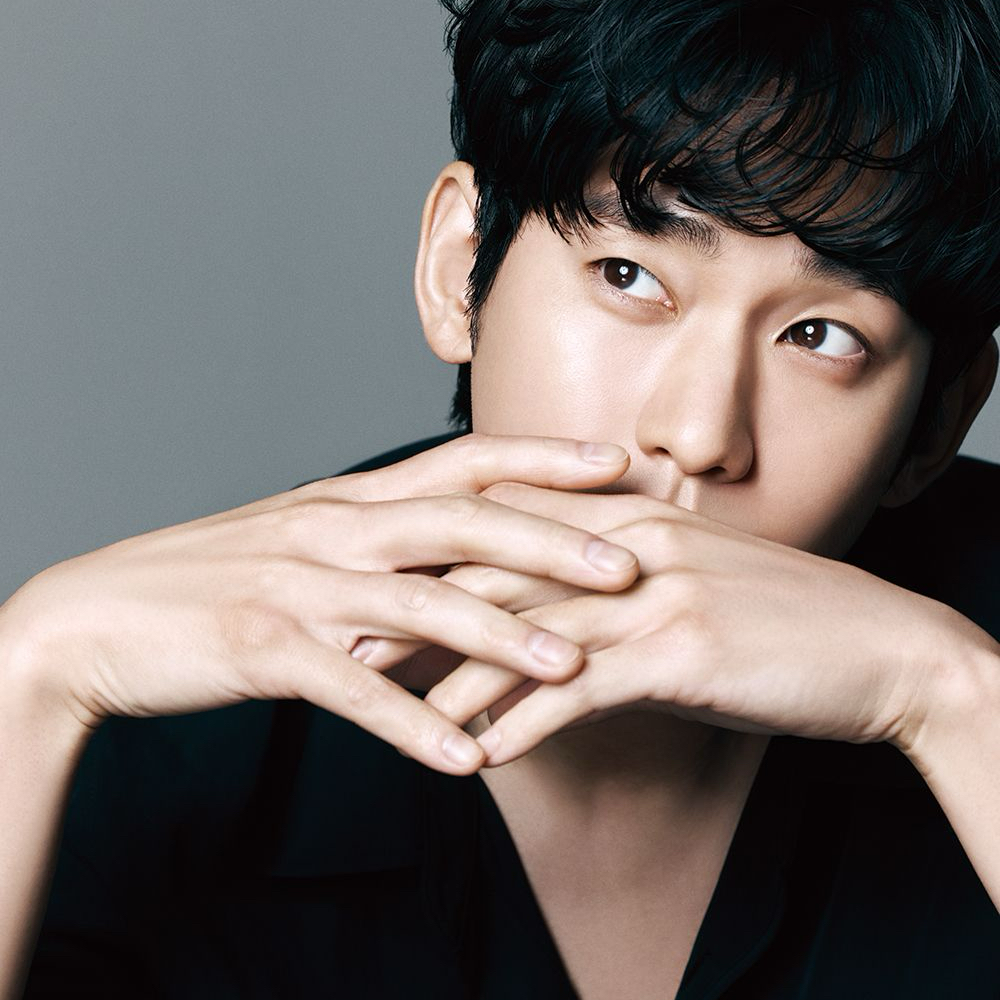 A moment captured by a fan of Kim Soohyun