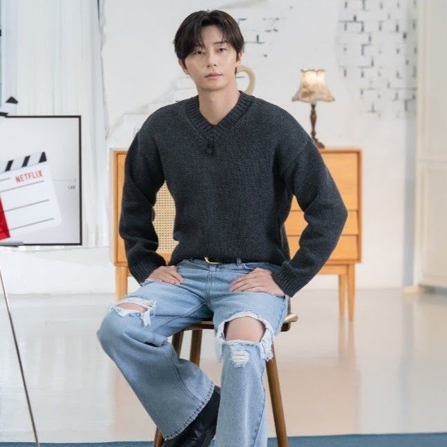 Behind-the-scenes cut of Park Seojoon
