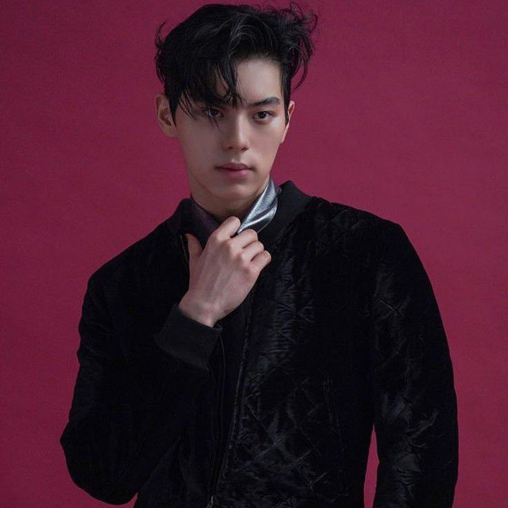 Latest photo of Lee Chaemin