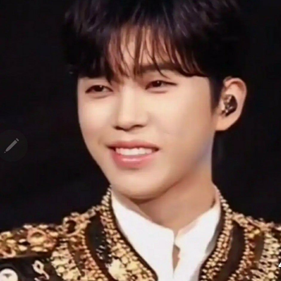 Cuplikan di balik layar dari Lim Youngwoong