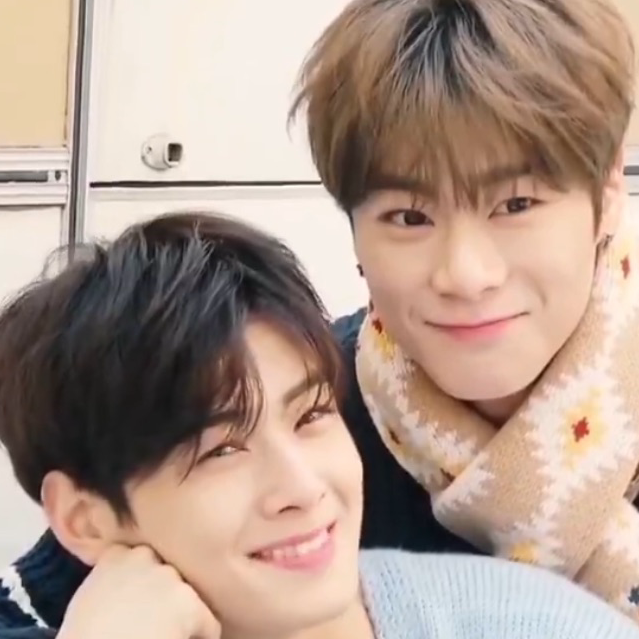 Latest photo of Cha Eunwoo