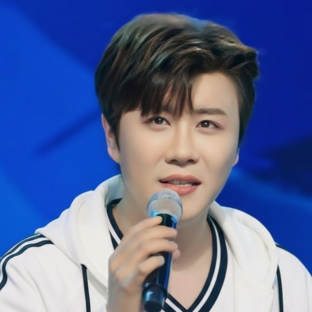 Recent activity shot of Jin Haesung