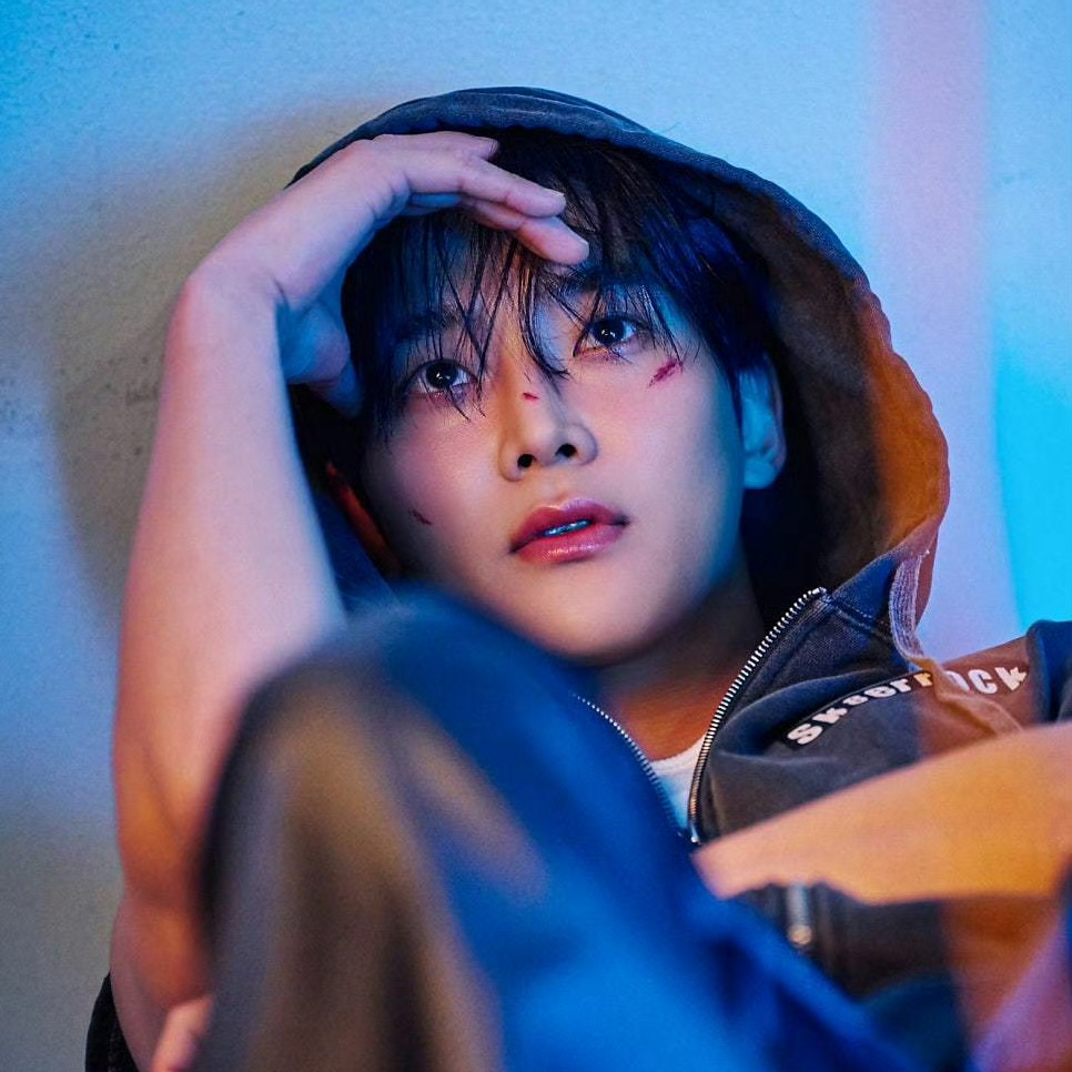 로운의 최신 사진