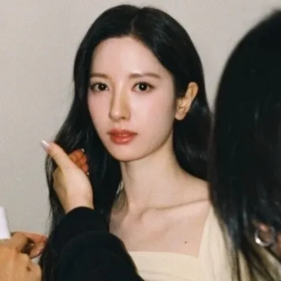 Latest photo of Bona