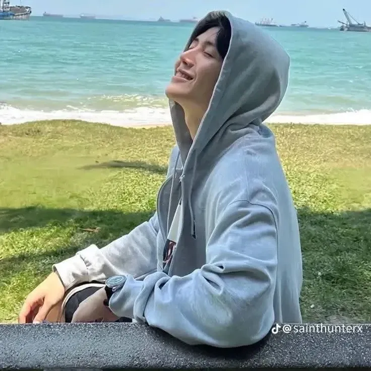 A moment captured by a fan of Kim Seonho