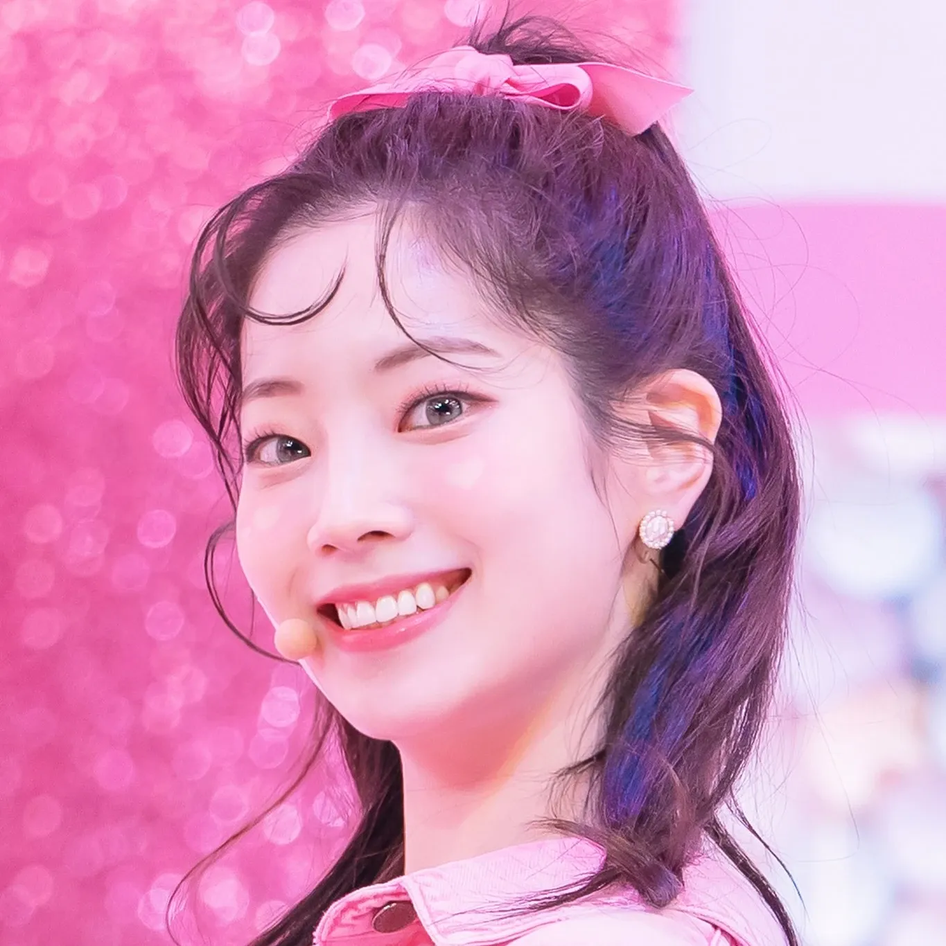 A moment captured by a fan of Dahyun
