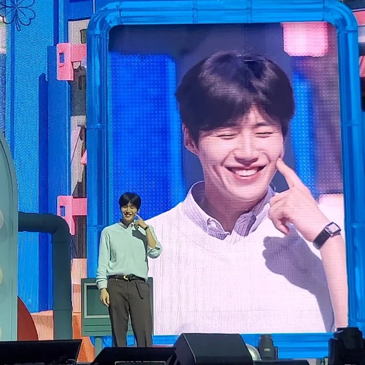 Foto terbaru dari Kim Seonho