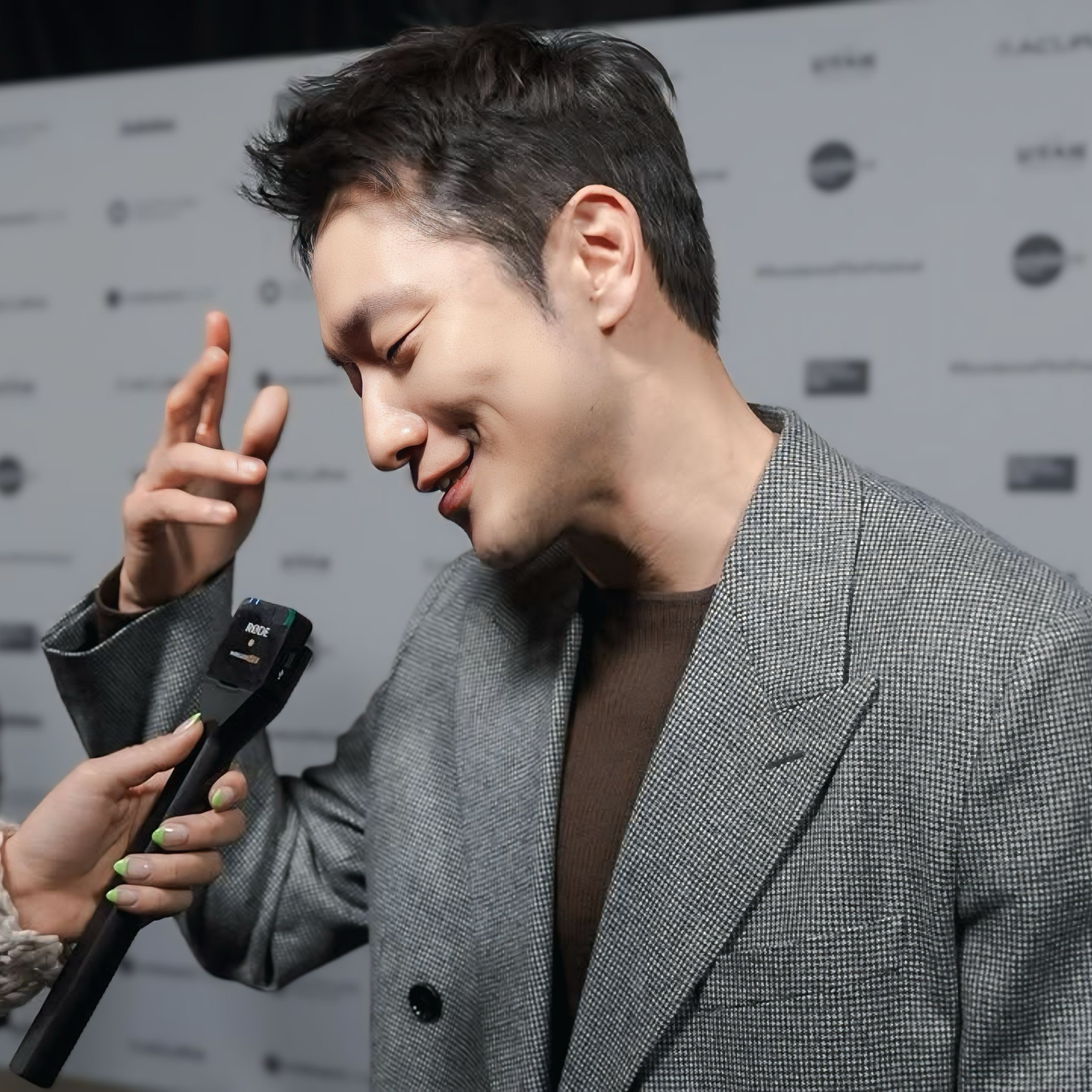 Latest photo of Son Seokkoo