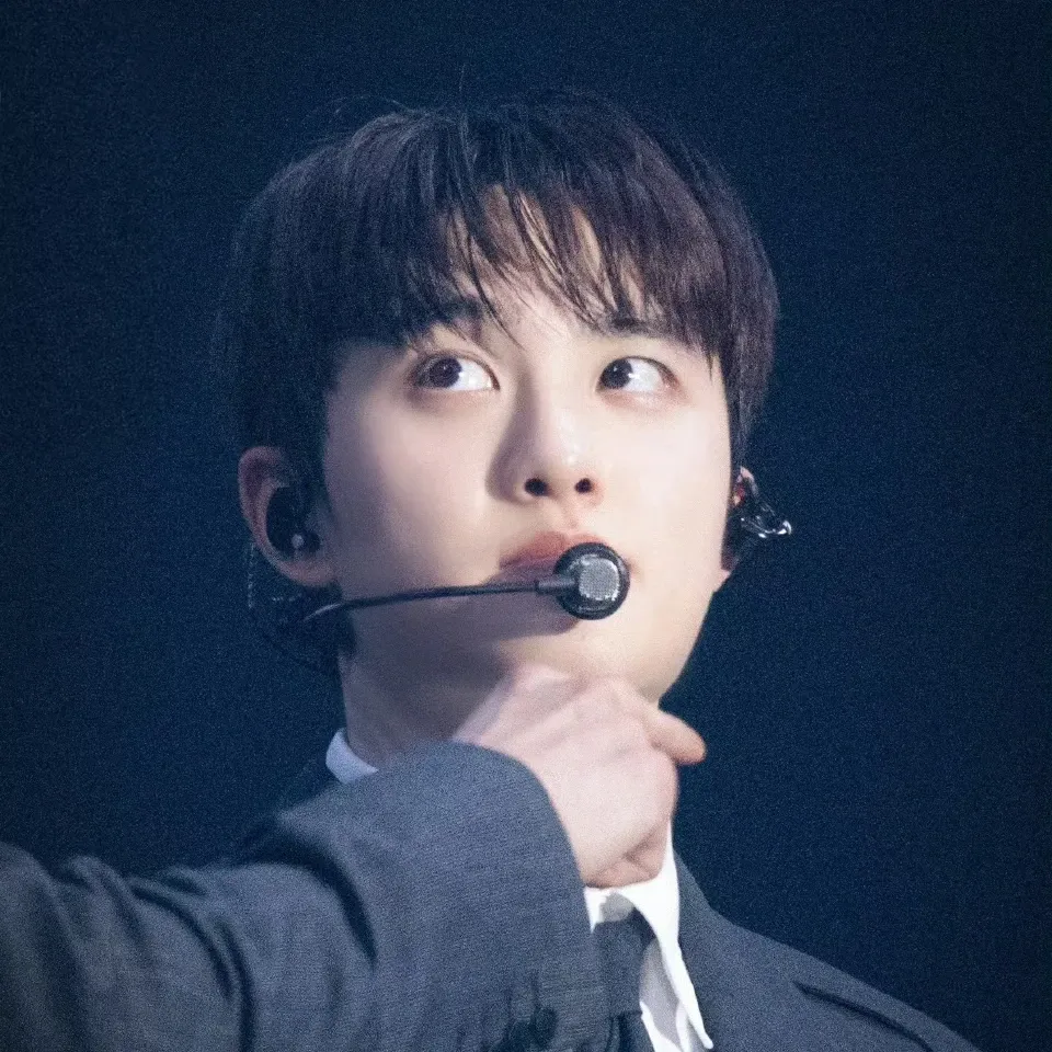 A moment captured by a fan of Doh Kyungsoo (D.O.)