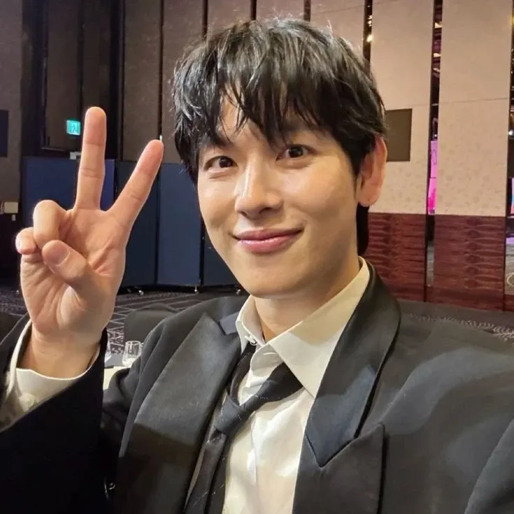 Behind-the-scenes cut of Yim Siwan