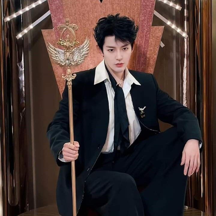 Behind-the-scenes cut of Deng Wei