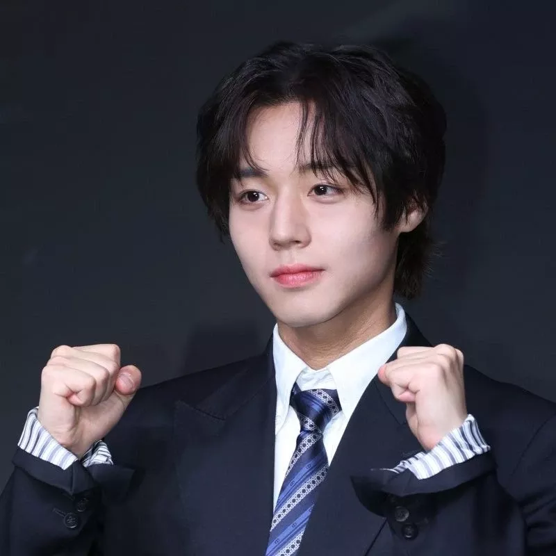 Momen yang diabadikan oleh penggemar Park Jihoon