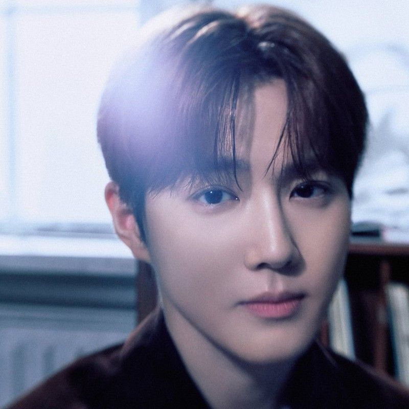 Latest photo of Suho