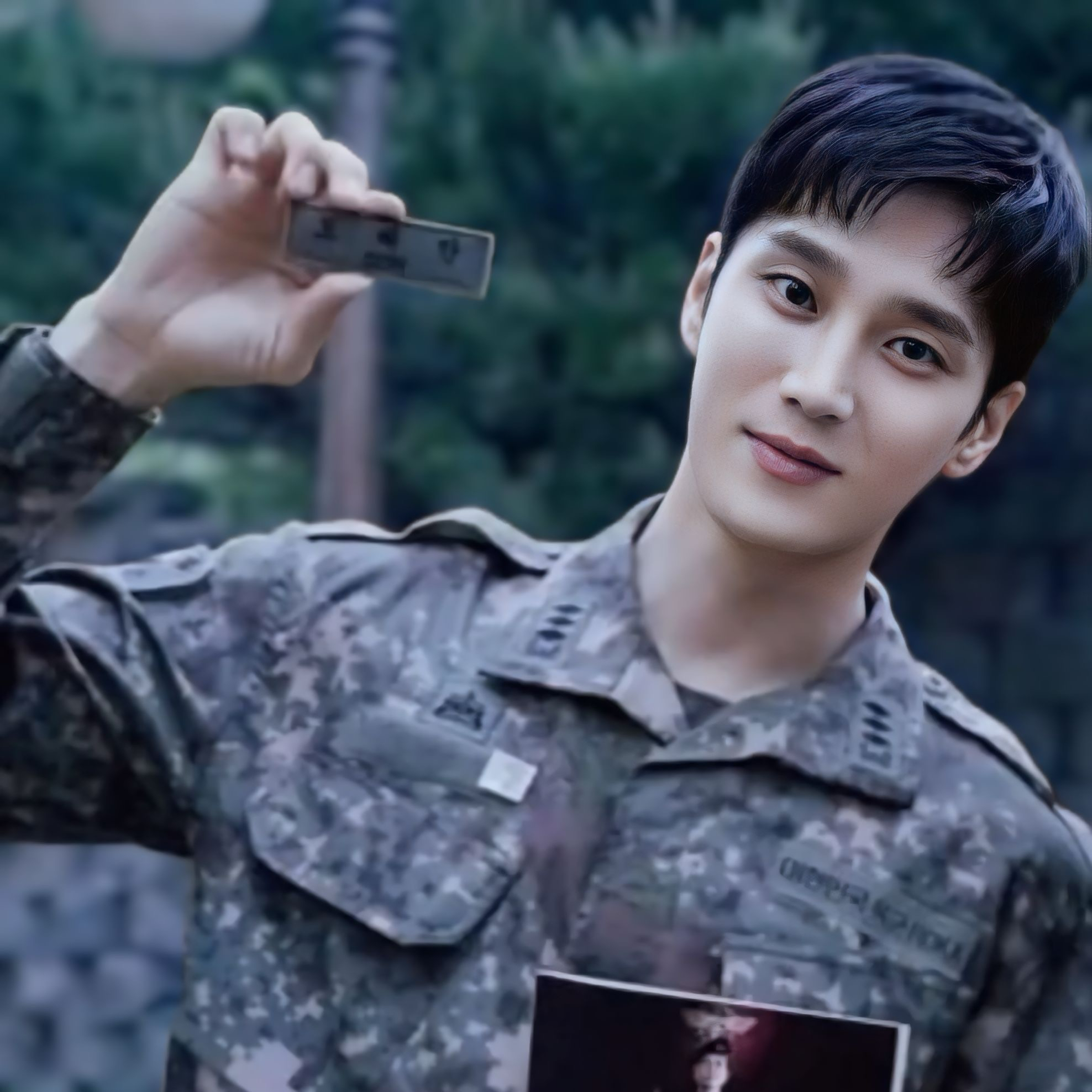 Behind-the-scenes cut of Ahn Bohyun