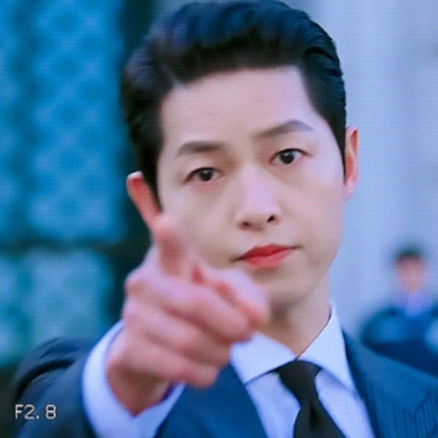 ソン・ジュンギのビハインドカット