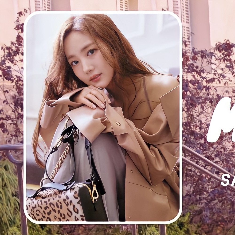 Latest photo of Park Minyoung