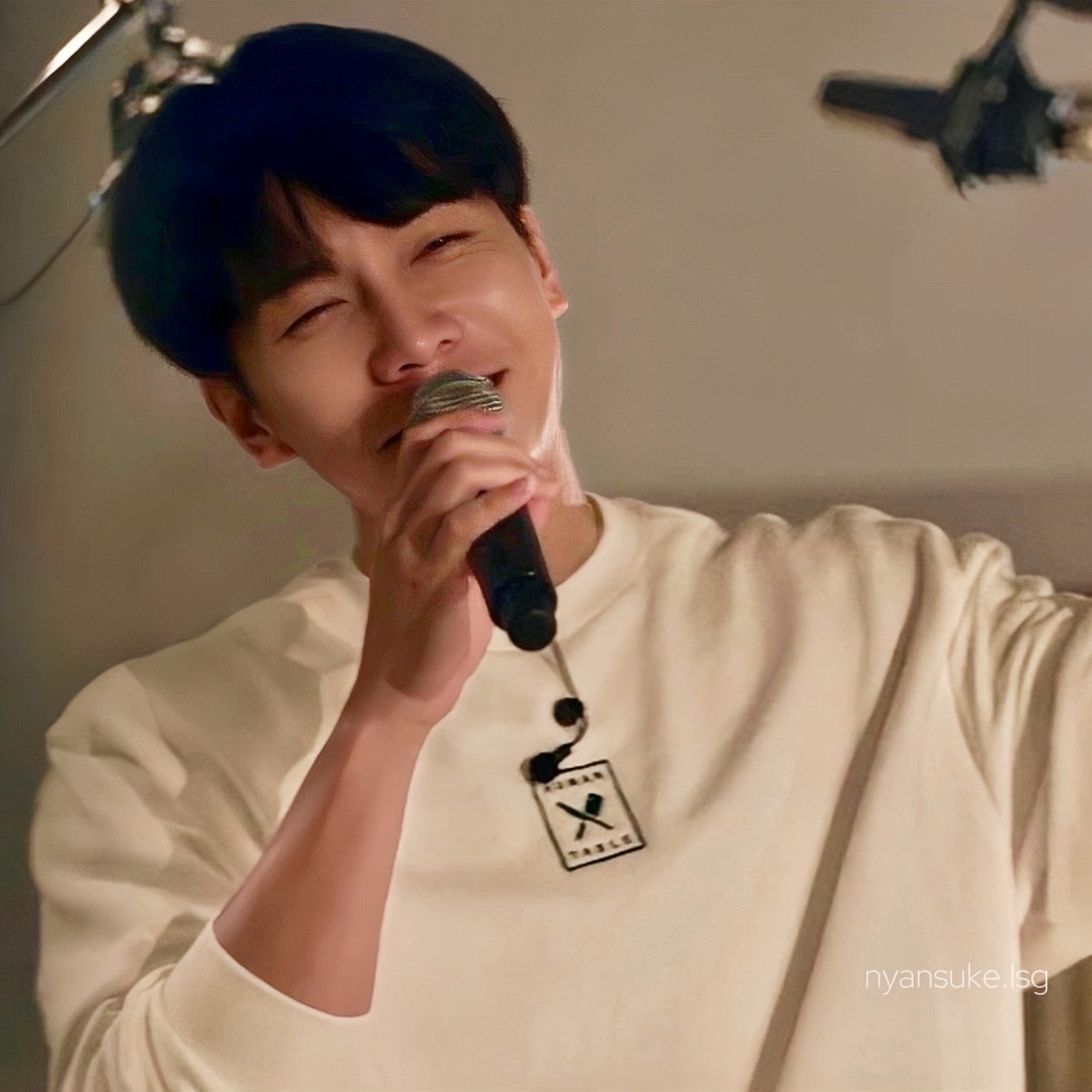 イ・スンギの最近の活動ショット