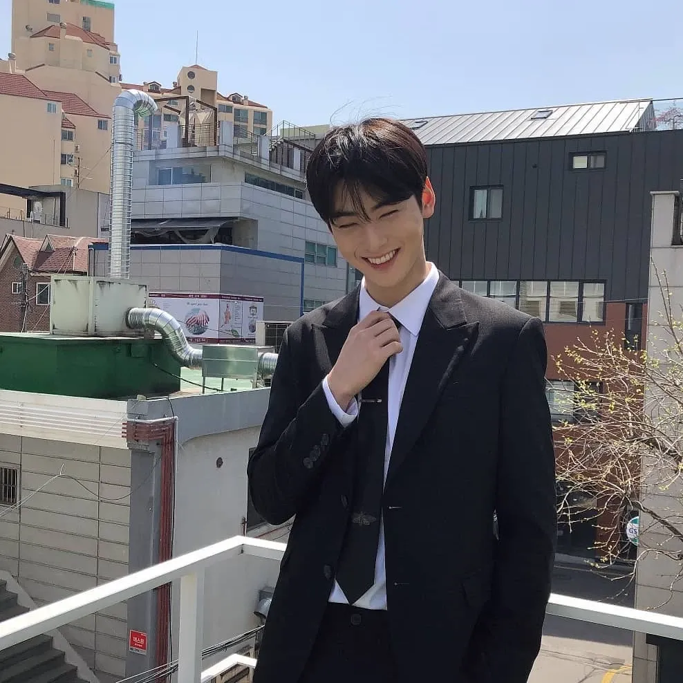 チャ・ウヌの最近の活動ショット