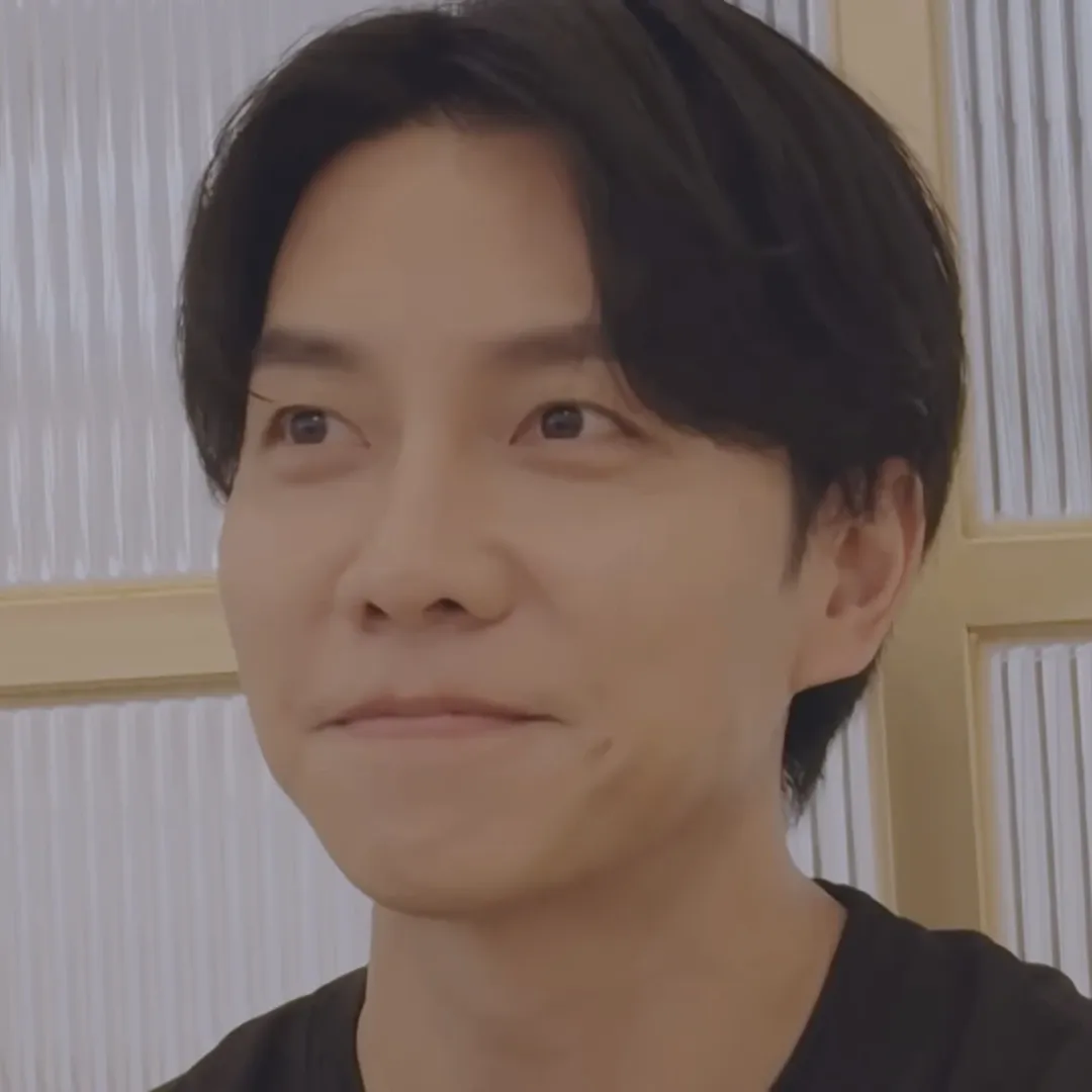 Foto kegiatan terbaru dari Lee Seunggi