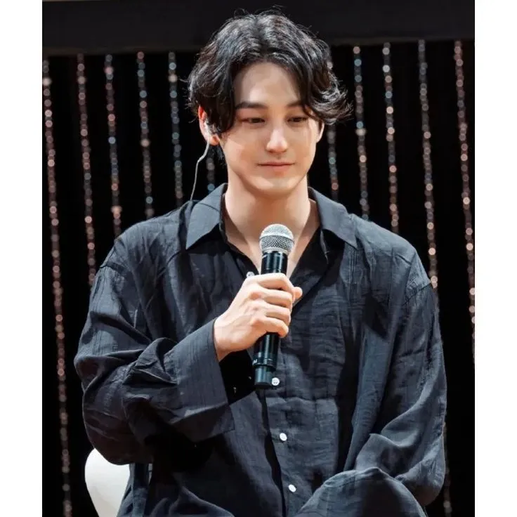 A moment captured by a fan of Kim Bum