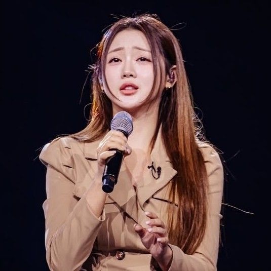 Cuplikan di balik layar dari Hong Jiyoon