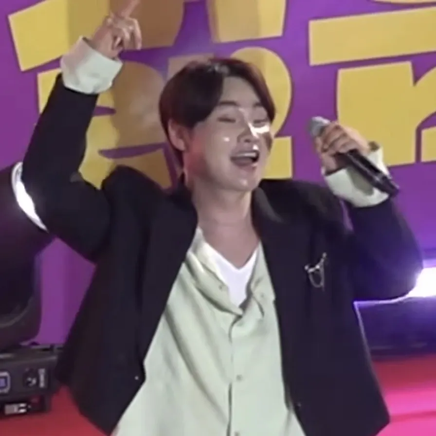 박서진 최근 활동샷