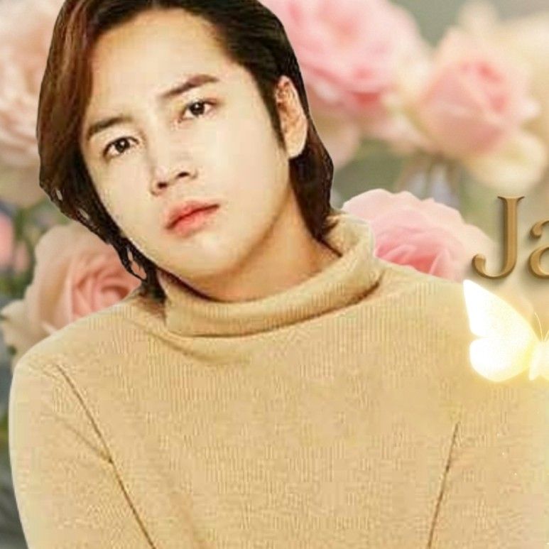 Recent activity shot of Jang Geunsuk