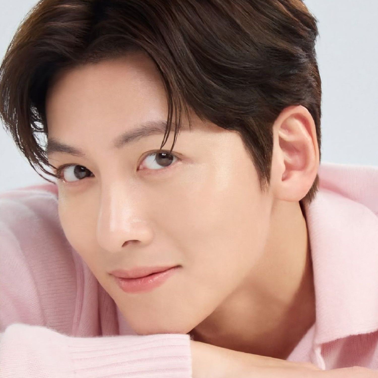 チ・チャンウクの最近の活動ショット