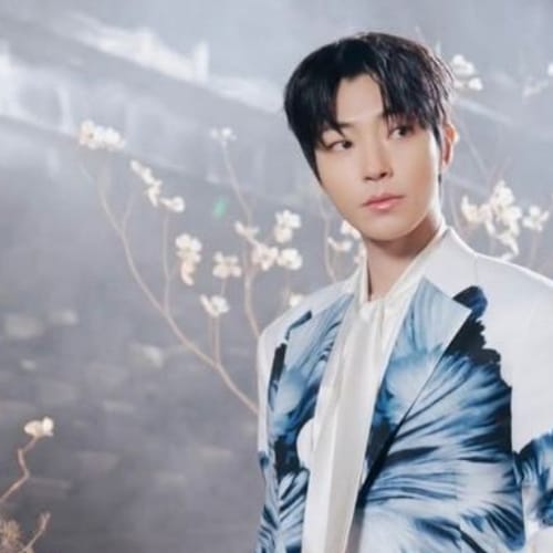 황인엽 최근 활동샷