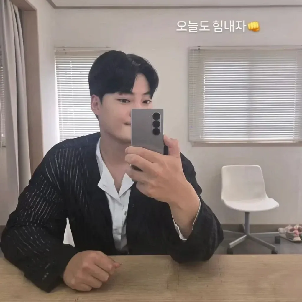 Latest photo of Kim Kyungmin