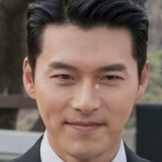 Foto kegiatan terbaru dari Hyun Bin
