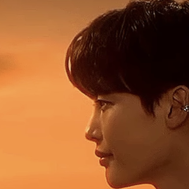 A moment captured by a fan of Lee Jongsuk
