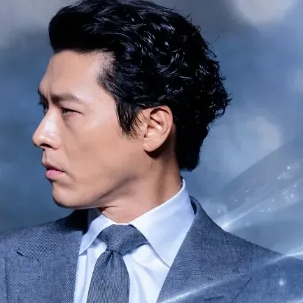 현빈의 최신 사진