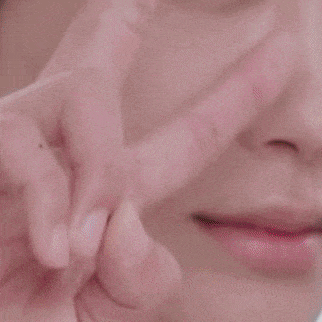 Behind-the-scenes cut of Park Hyungsik